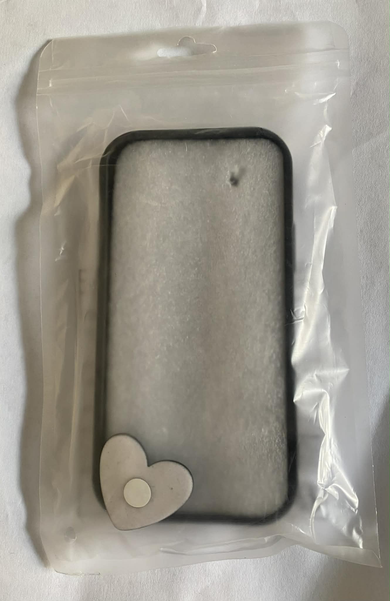 FUNDA DE TELÉFONO CON FORMA DE CORAZÓN DE COLOR NEGRO