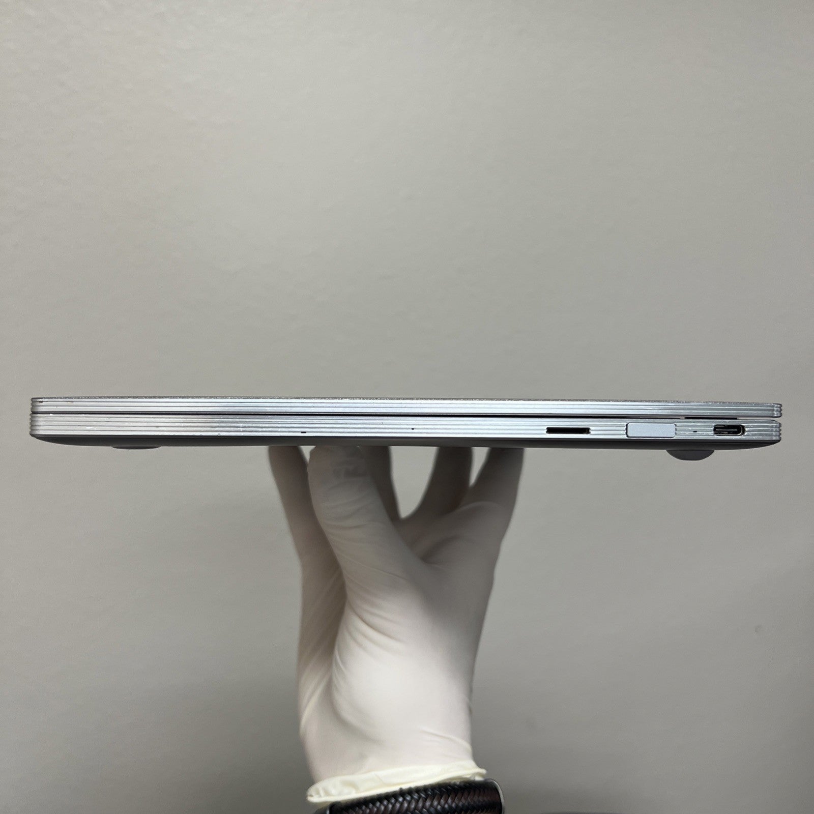 SAMSUNG NOTEBOOK 9 PRO 13” i7-8565U 16GB RAM 512GB 1.80GHz WIN 11PRO